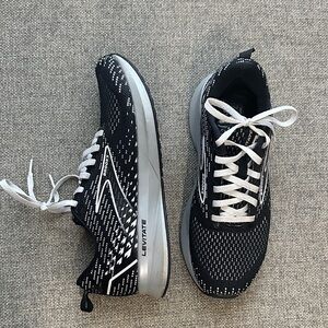 Brooks Levitate Women’s Black Running Shoes